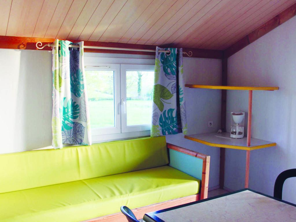 Camping Des Papillons Lalizolle Exterior foto