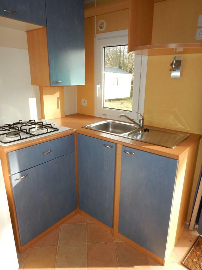 Camping Des Papillons Lalizolle Exterior foto