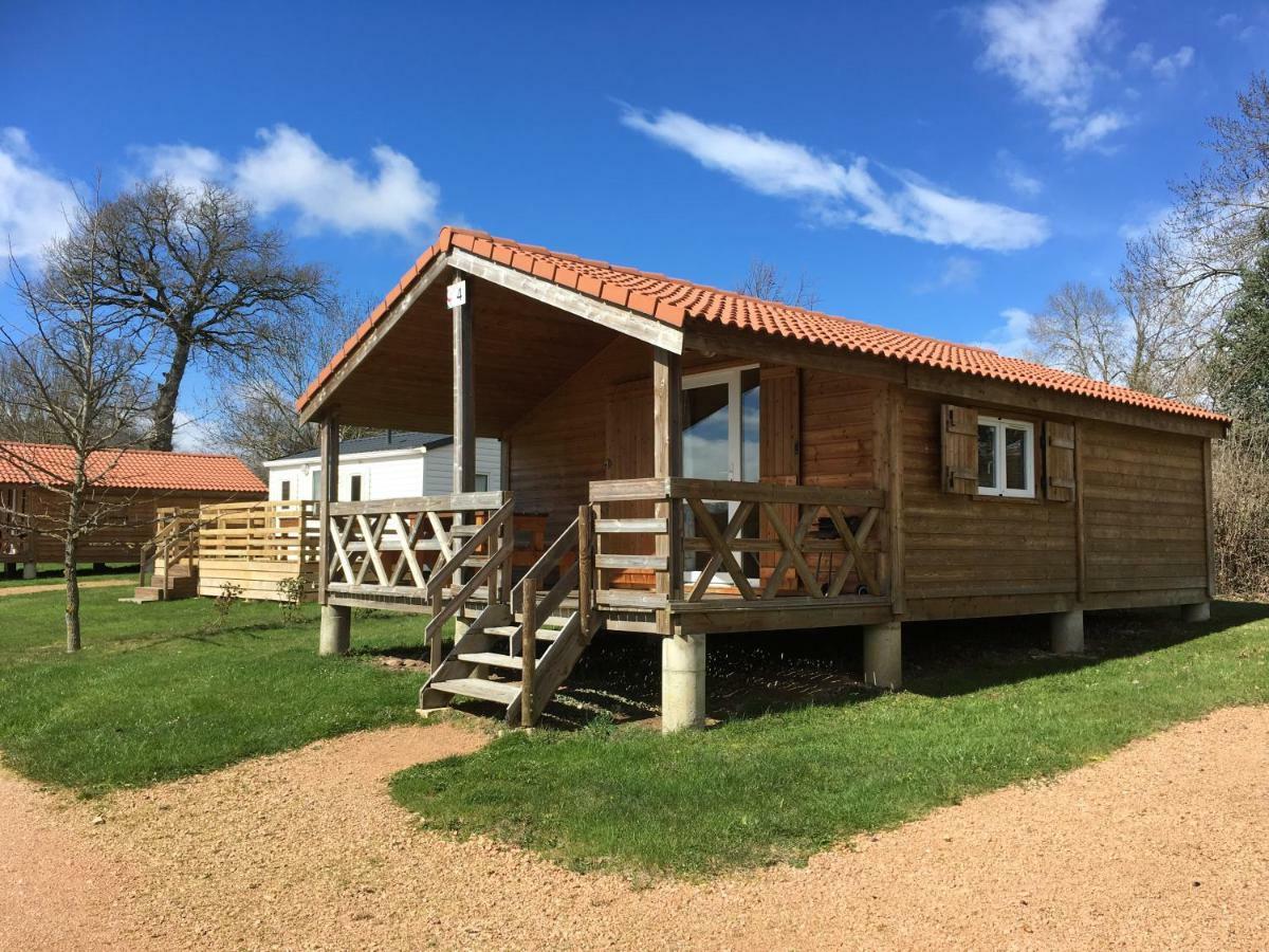Camping Des Papillons Lalizolle Exterior foto